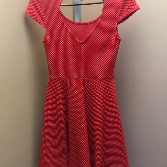 Dress - Picture 1 of 2